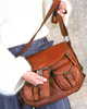 MARCO MAZZINI Skórzana torebka listonoszka z kieszeniami safari handmade bag camel